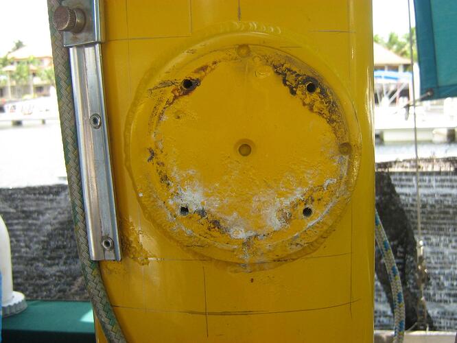 Mast winch pad corrosion.JPG