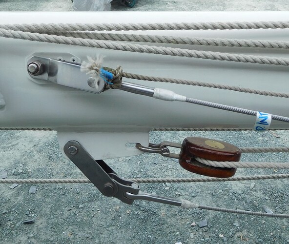 staysail stay attach