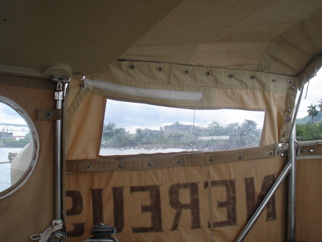 Cockpit Dodger 017.jpg